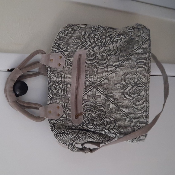 Lovestitch Sequoia embellished weekender bag - Picture 2 of 11